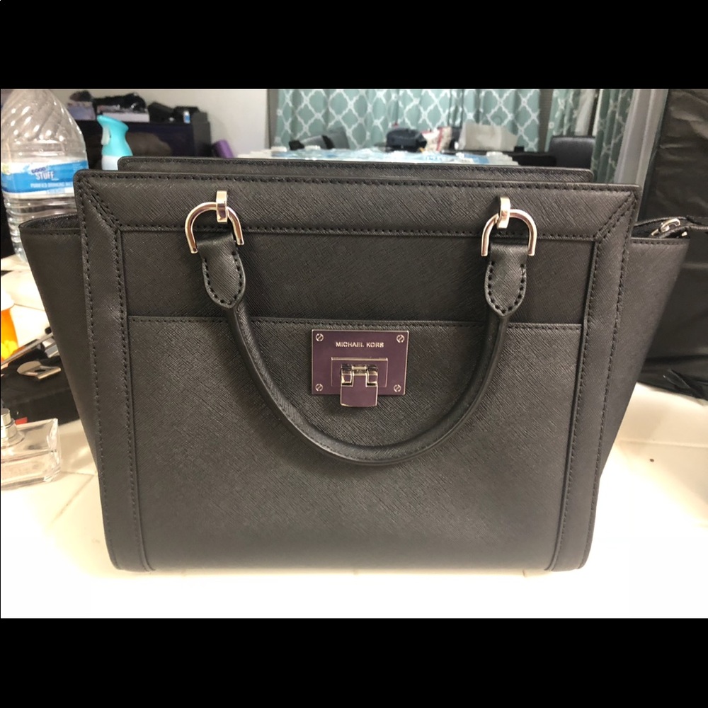 New with tags Michael kors purse